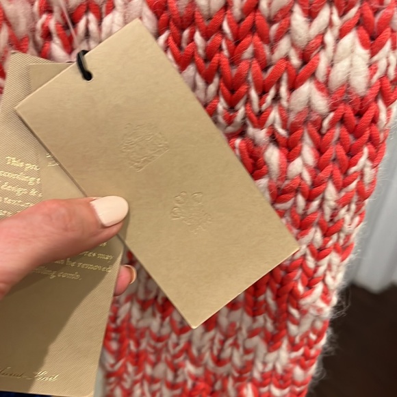 New with tag BURBERRY crew knit jumper in bright red - Picture 4 of 6